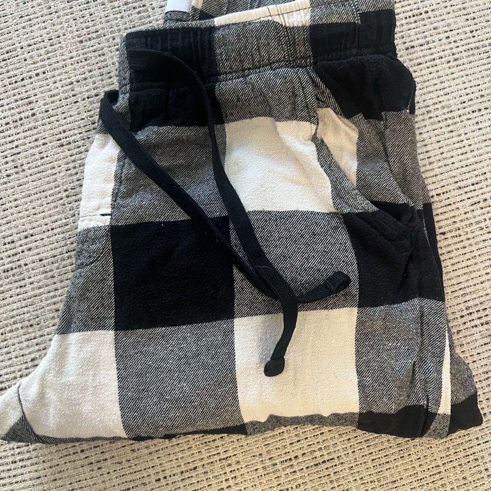 Old Navy Black and White Plaid PJ Bottoms